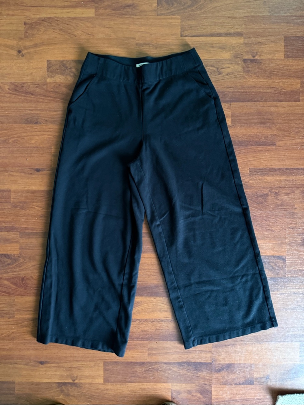 Max Studio Black Cropped Wide Leg Pants Small